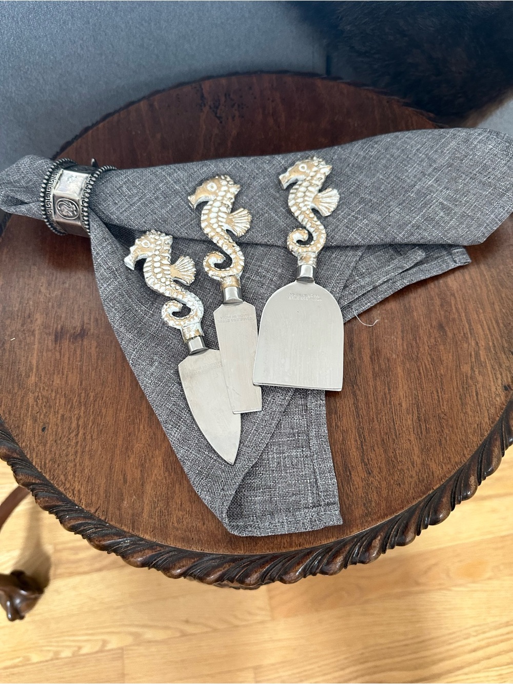 Seahorse Handle Cheese Knife Set - Silver and Cream